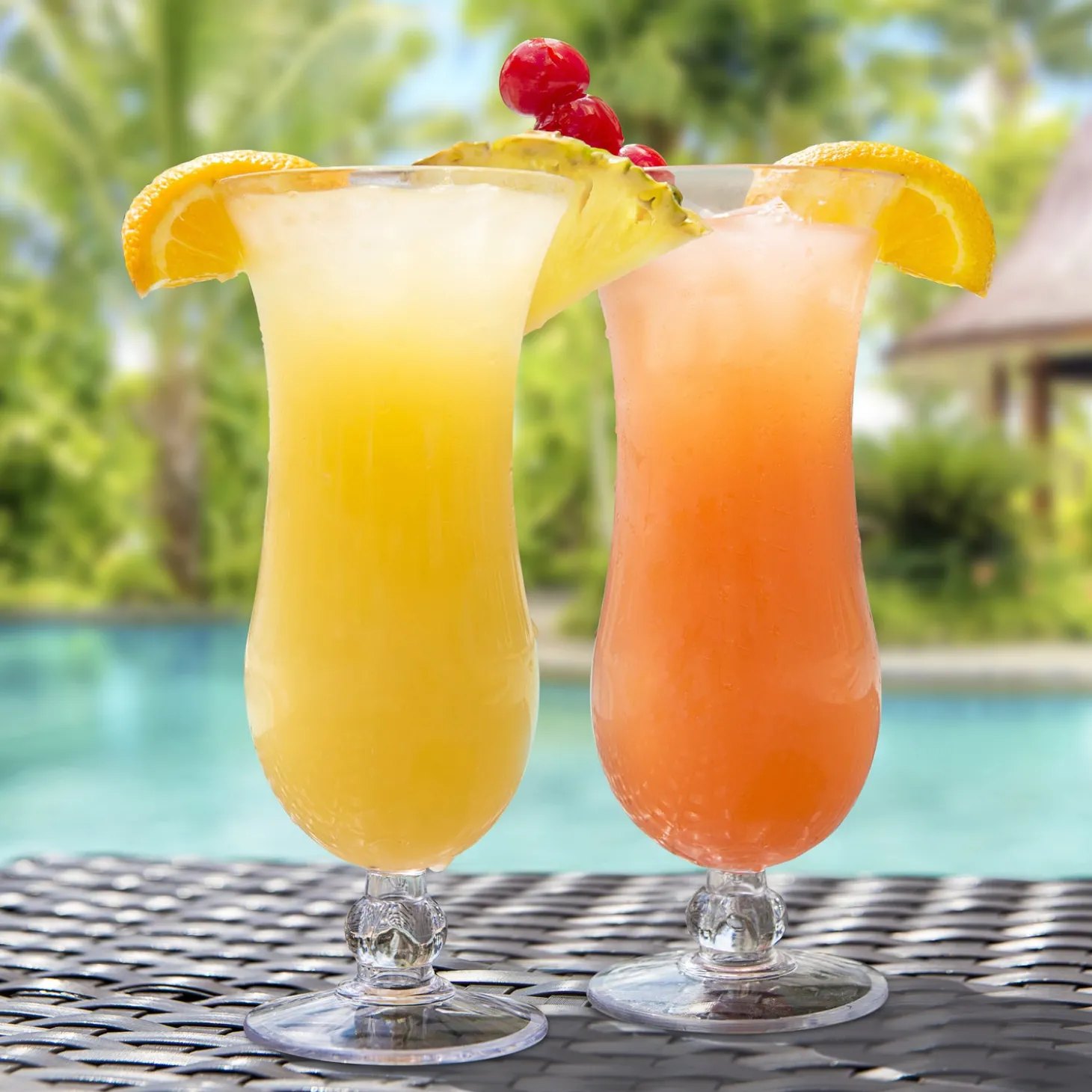 hurricane_cocktail_glass__1.webp Hurricane Cocktail Glass Set - Set of 2