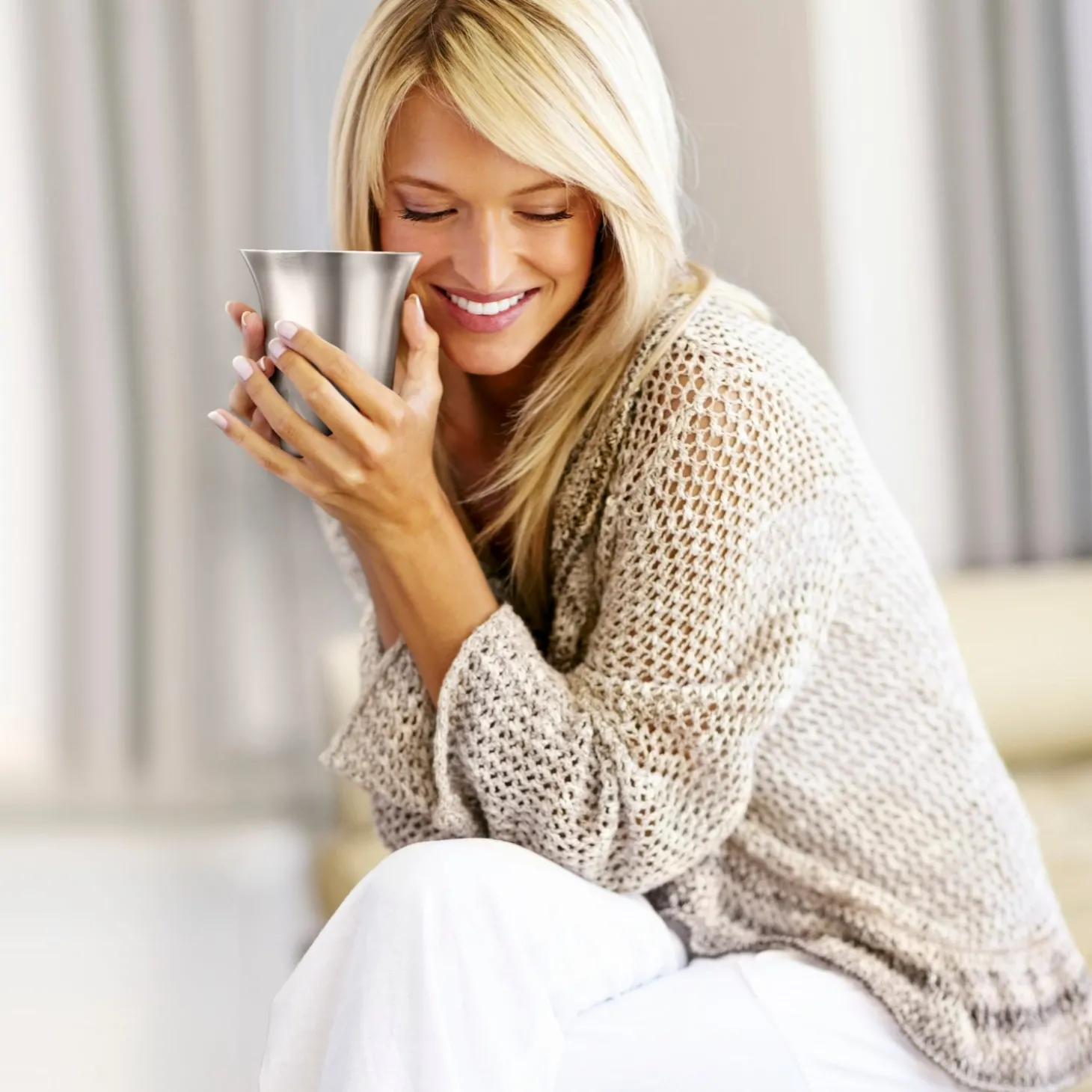 oz_doublewall_coffee_cup_4.webp 8 oz Double-Wall Coffee Cup