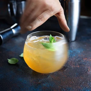 Revolve - Revolving Cocktail Glass – Set of 2 – 17 oz (500ml)