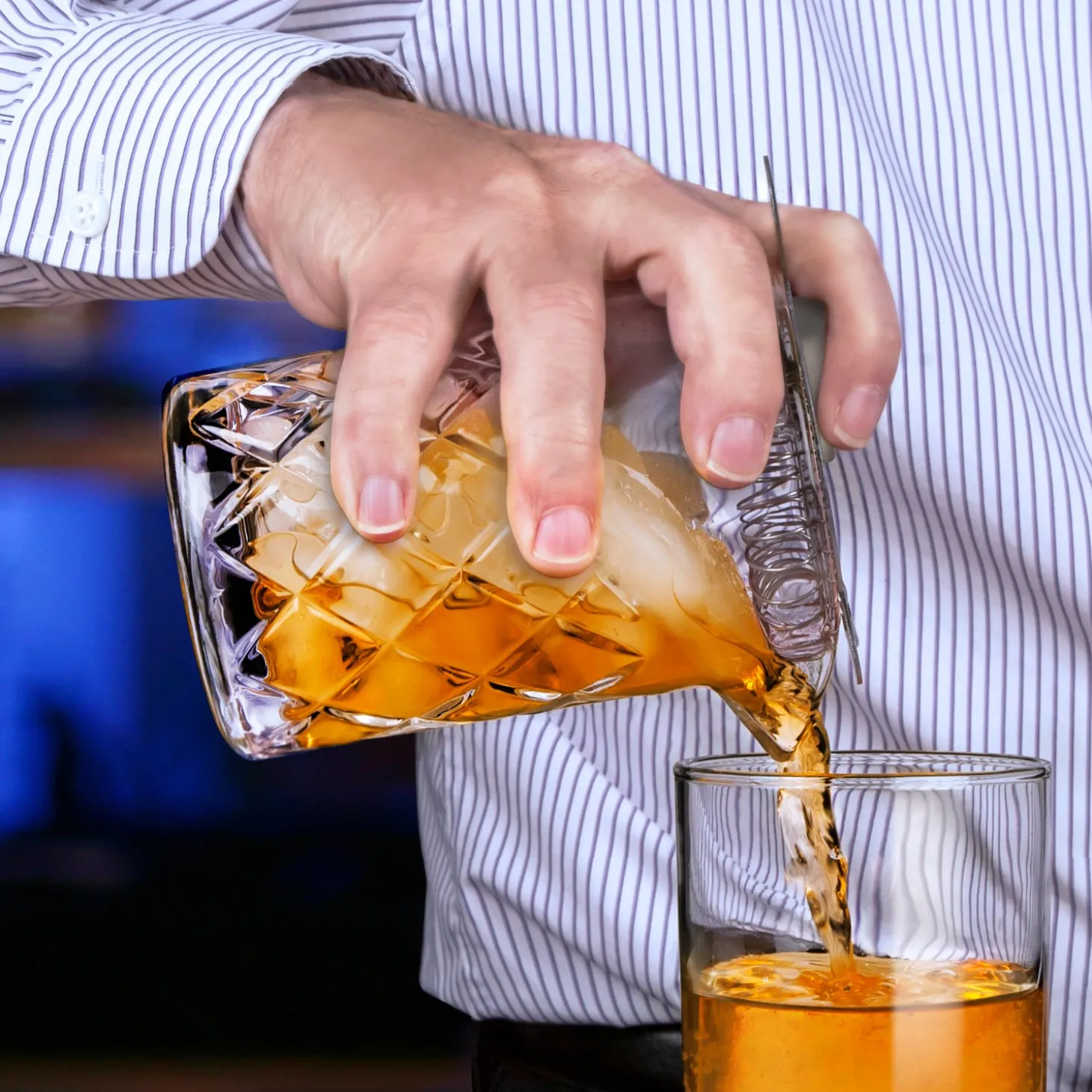 yarai_mixing_pitcher_with_4.webp Yarai Mixing Pitcher with Hawthorne Strainer